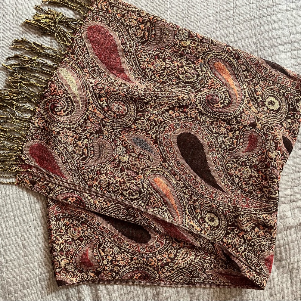 Paisley Patterned Scarf with Fringe
